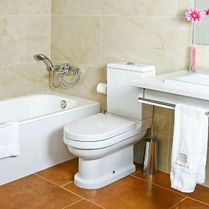 Habitación con 2 Camas Individuales